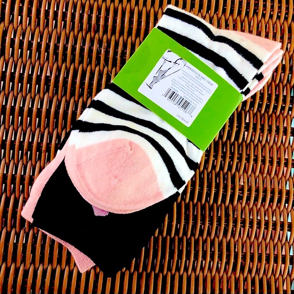 NEW KATE SPADE 3Pr Pink, Black & White Stripe & Polkadot Crew Socks - Picture 3 of 10